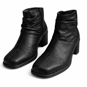 Josef Seibel Black Leather Ankle Booties Size 38 (7.5) Side Zip Comfort Heel